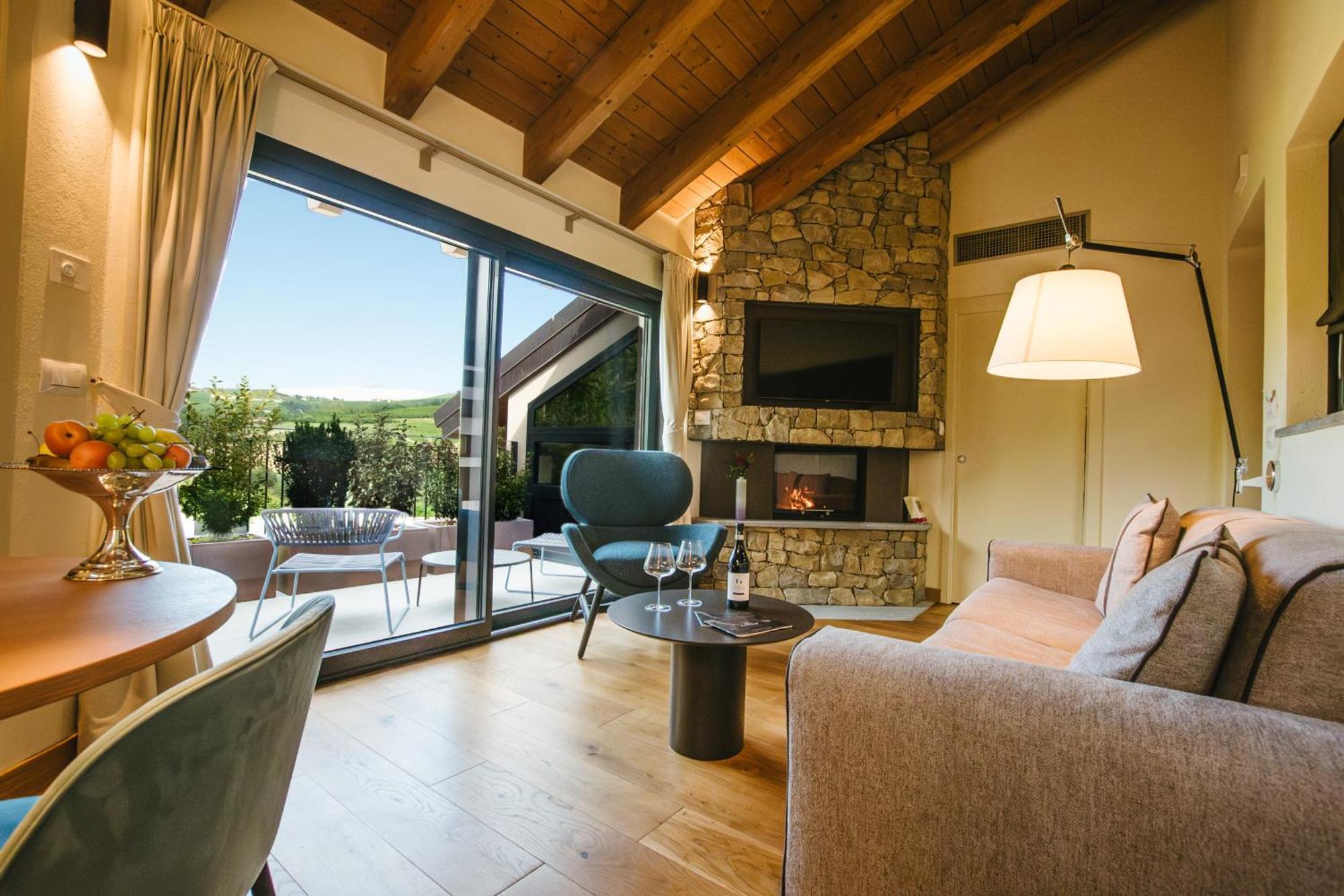 Garesio Wine Resort Serralunga d'Alba Buitenkant foto