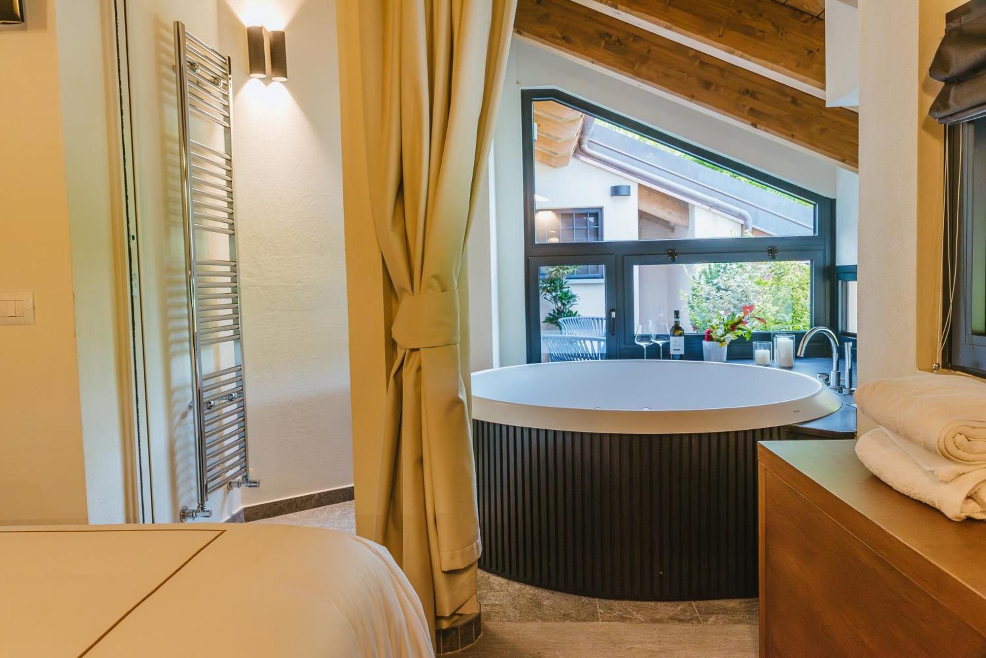 Garesio Wine Resort Serralunga d'Alba Buitenkant foto